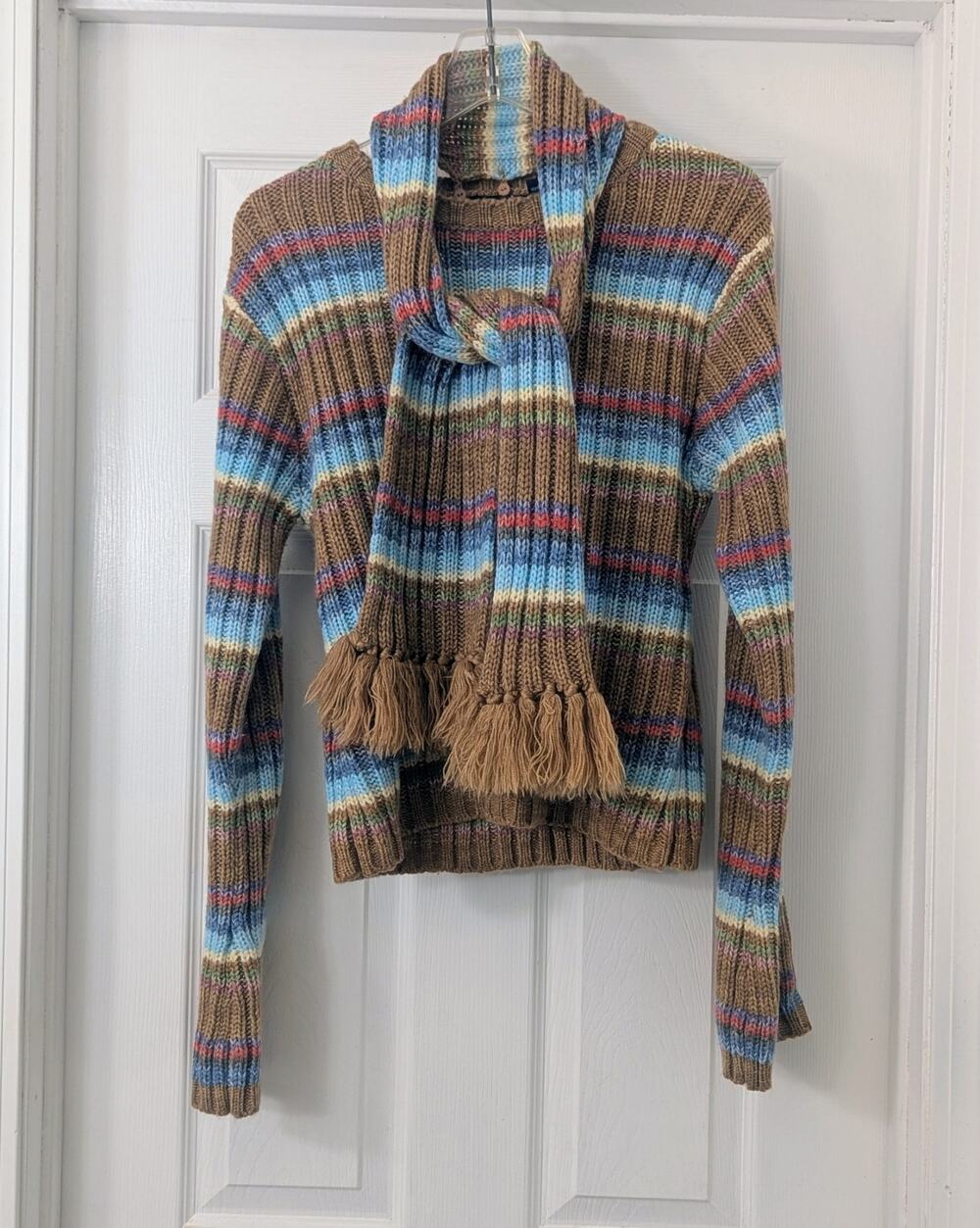 Vintage Y2K Derek Heart Knit Sweater + Matching Scarf (Detachable) – XL